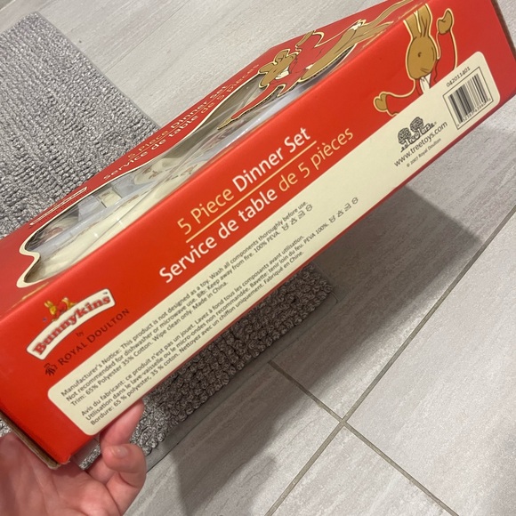 Royal Doulton Bunnykins 5 Piece Children’s Dinner Set ABC Alphabet New in Box - Picture 4 of 7